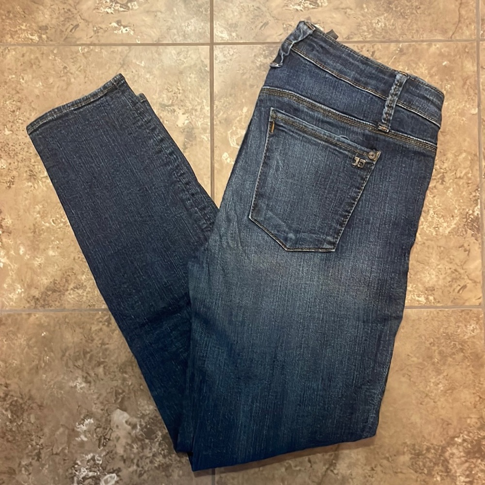 Joe’s Jeans size 28 ankle length skinny jean